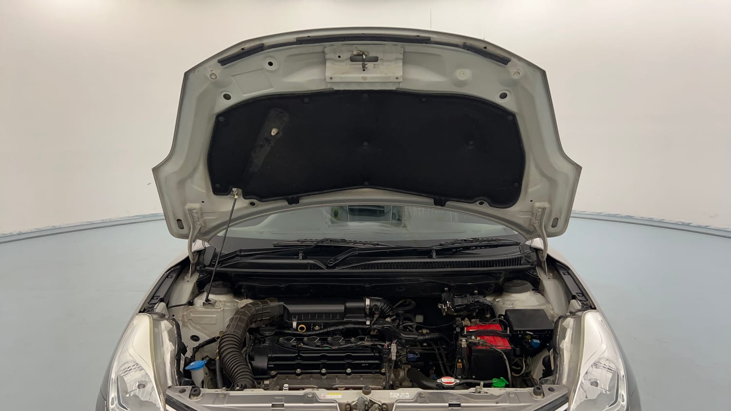 Used 2018 Maruti Suzuki Baleno Delta 1.2 Petrol Manual engine ENGINE & BONNET OPEN FRONT VIEW
