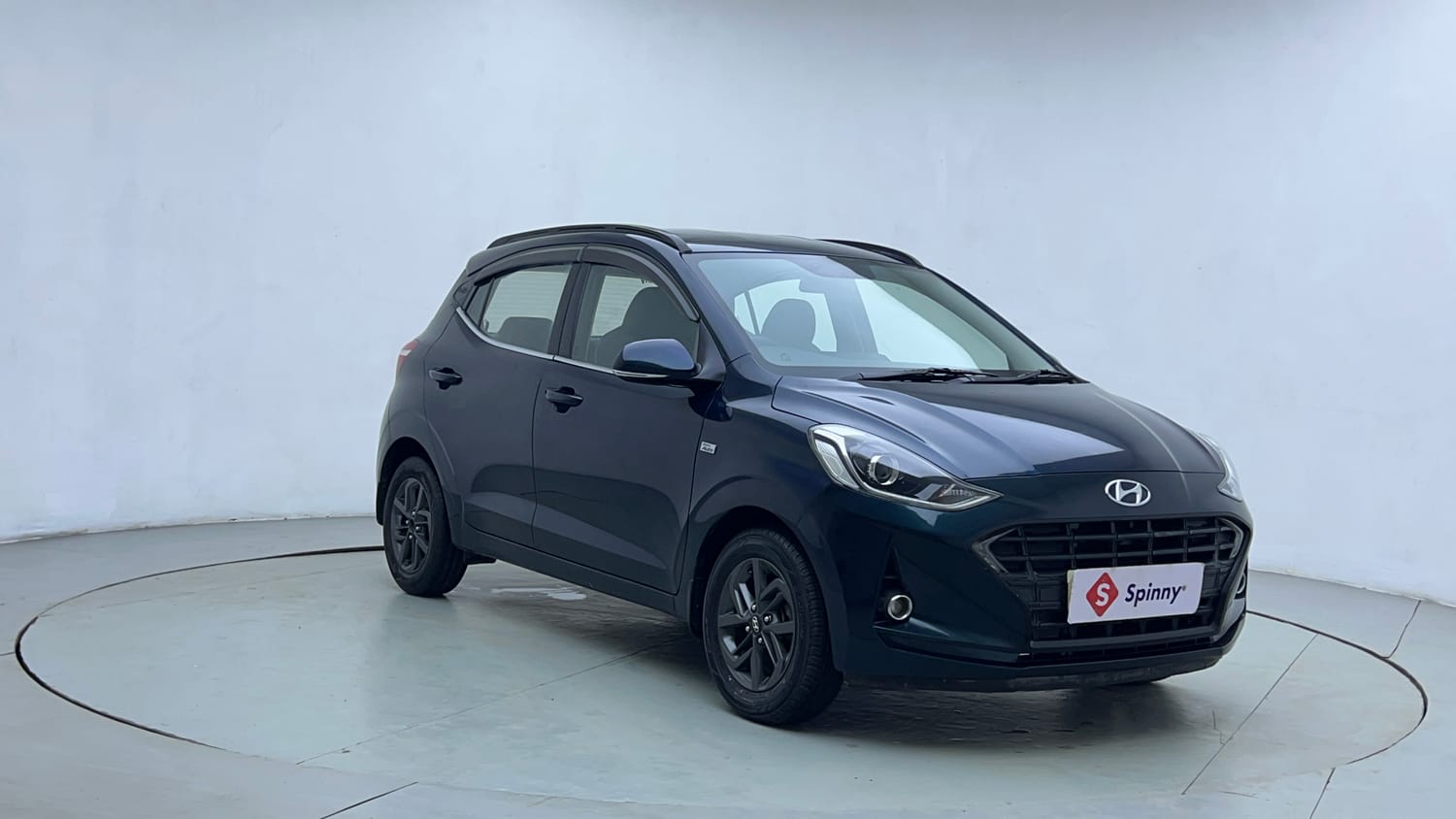 Used 2020 Hyundai Grand i10 Nios Sportz AMT 1.2 Kappa VTVT Petrol Automatic exterior RIGHT FRONT CORNER VIEW