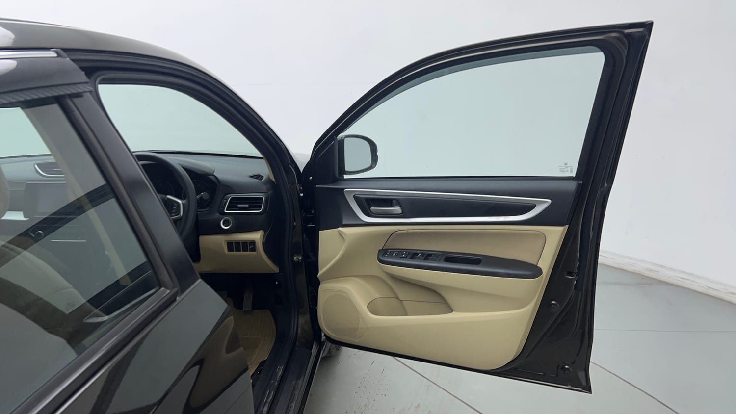Used 2025 honda Amaze 2nd Generation VX 1.2 Petrol MT Petrol Manual interior RIGHT FRONT DOOR OPEN VIEW