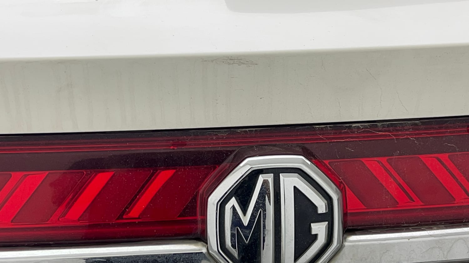 Used 2023 MG Motors Hector Plus Sharp Pro 2.0 Turbo Diesel 7 STR Diesel Manual dents MINOR SCRATCH