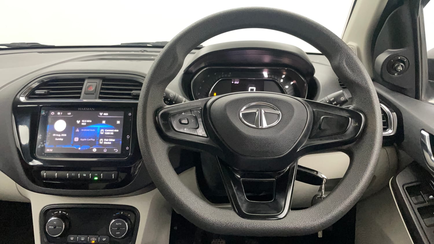 Used 2023 Tata Tiago XZ Plus CNG Cng Manual interior STEERING VIEW