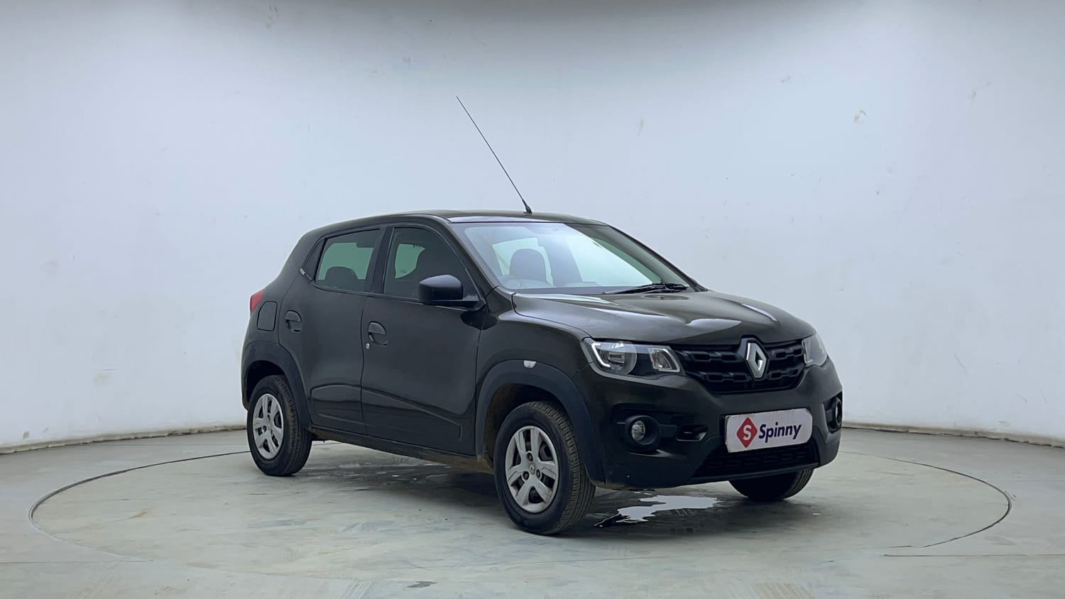 Used 2018 Renault Kwid RXT Opt Petrol Manual exterior RIGHT FRONT CORNER VIEW