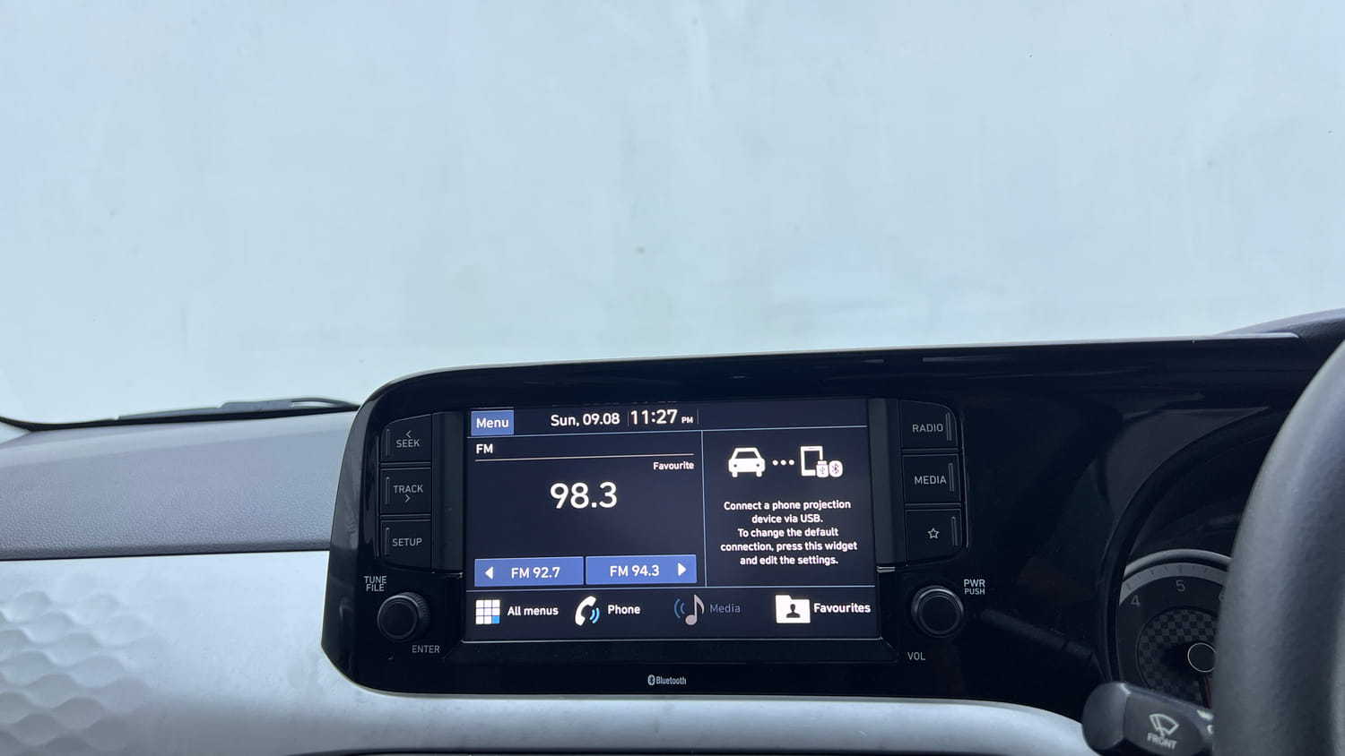 Used 2020 Hyundai Grand i10 Nios Sportz AMT 1.2 Kappa VTVT Petrol Automatic top_features Integrated (in-dash) music system