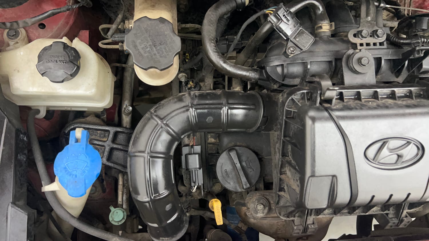Used 2016 Hyundai Eon Era + AirBag Petrol Manual engine ENGINE RIGHT SIDE VIEW