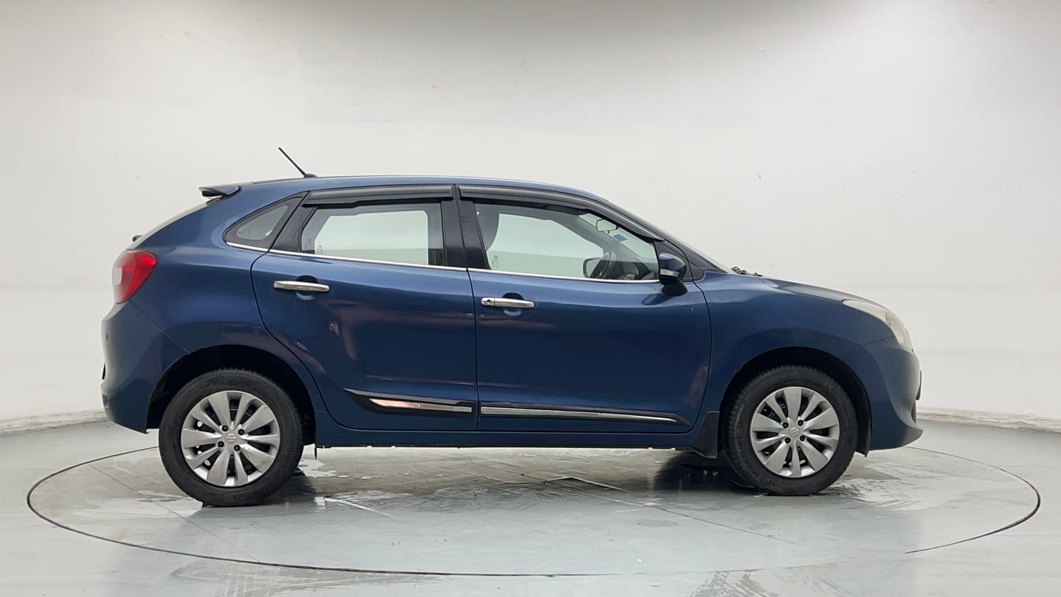 Used 2017 Maruti Suzuki Baleno Delta 1.2 Petrol Manual exterior RIGHT SIDE VIEW