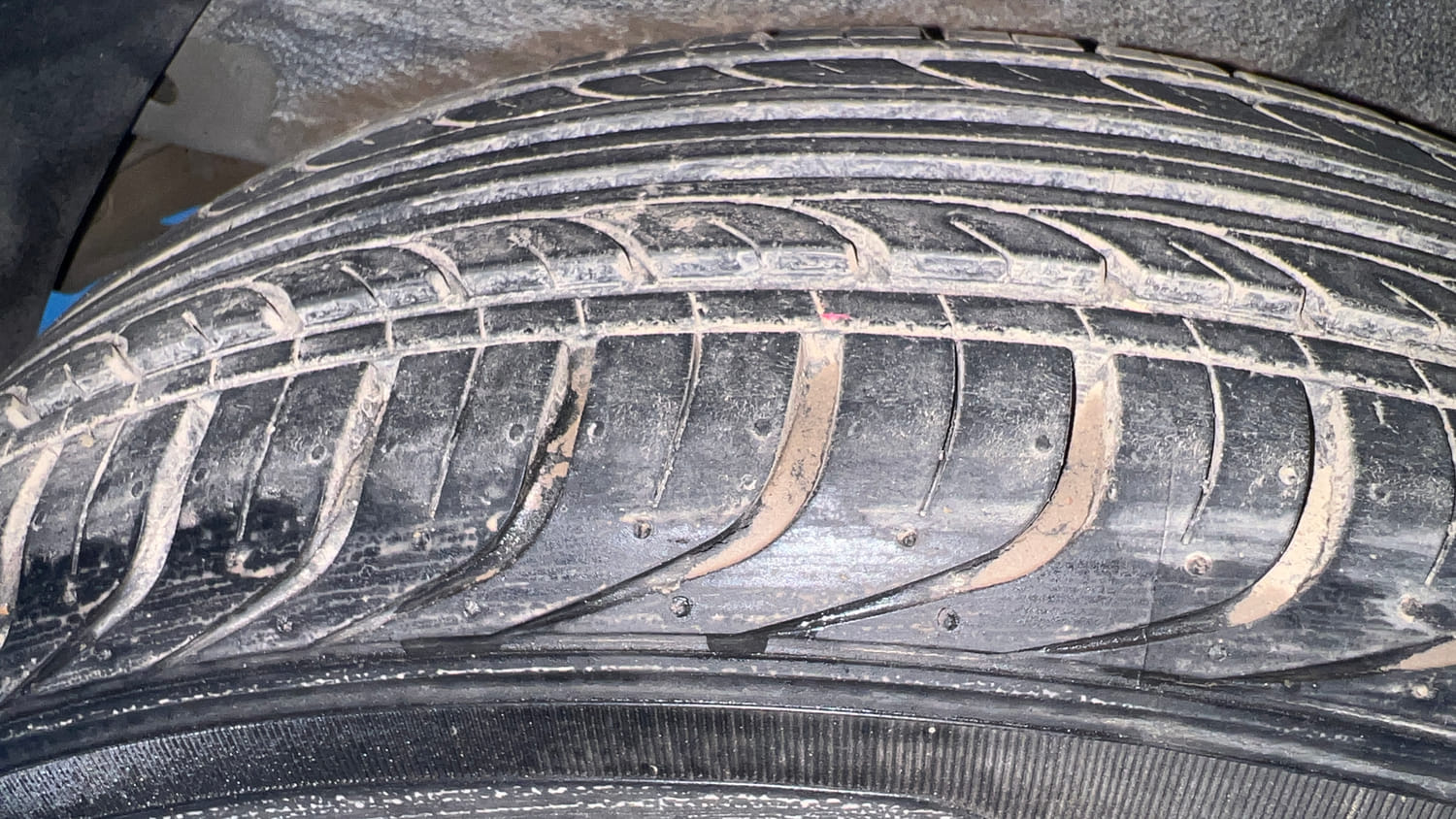 Used 2012 Hyundai i20 Magna 1.2 Petrol Manual tyres RIGHT REAR TYRE TREAD VIEW