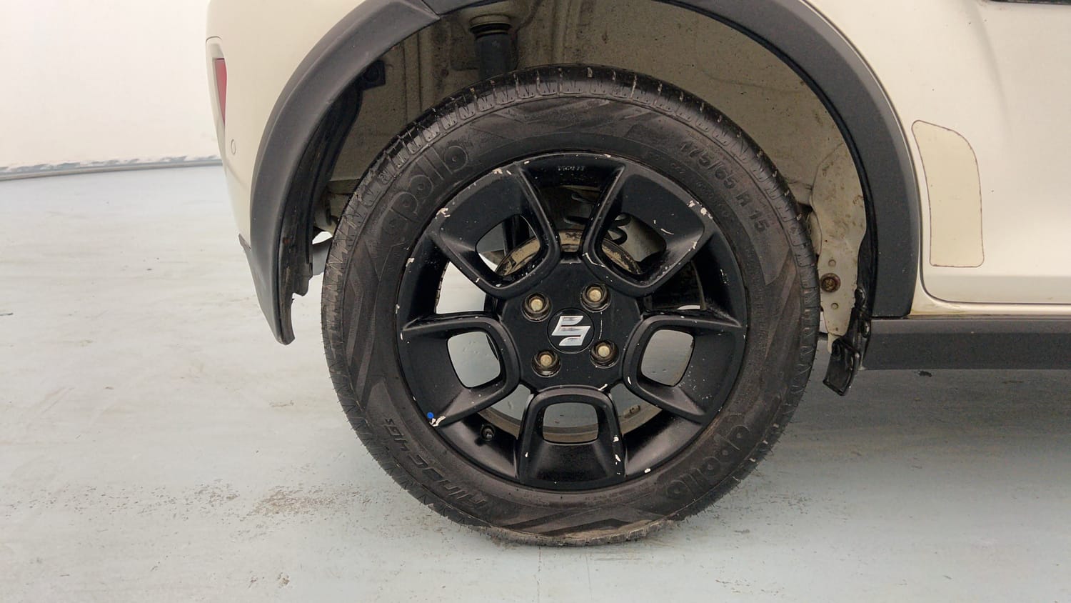 Used 2021 Maruti Suzuki Ignis Alpha 1.2 MT Petrol Manual tyres RIGHT REAR TYRE RIM VIEW