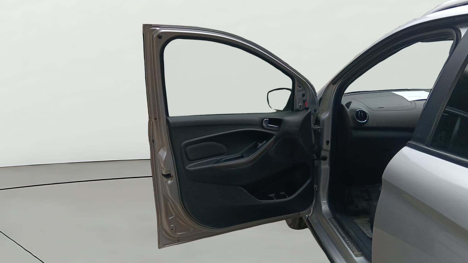 Used 2018 Ford Freestyle Titanium 1.2 Ti-VCT Petrol Manual interior LEFT FRONT DOOR OPEN VIEW
