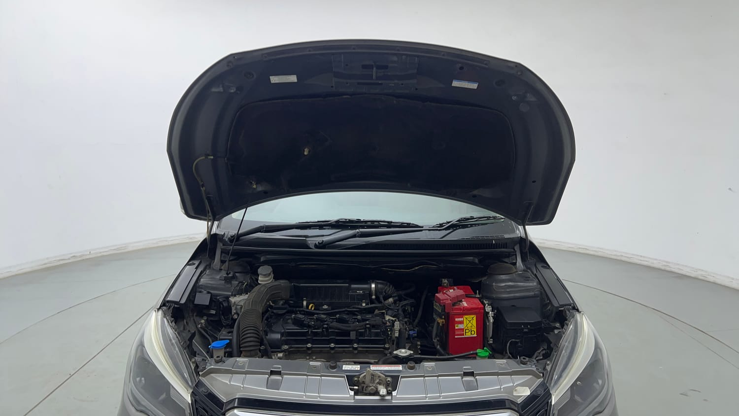 Used 2020 Maruti Suzuki Ciaz Alpha Hybrid 1.5 Petrol Manual engine ENGINE & BONNET OPEN FRONT VIEW