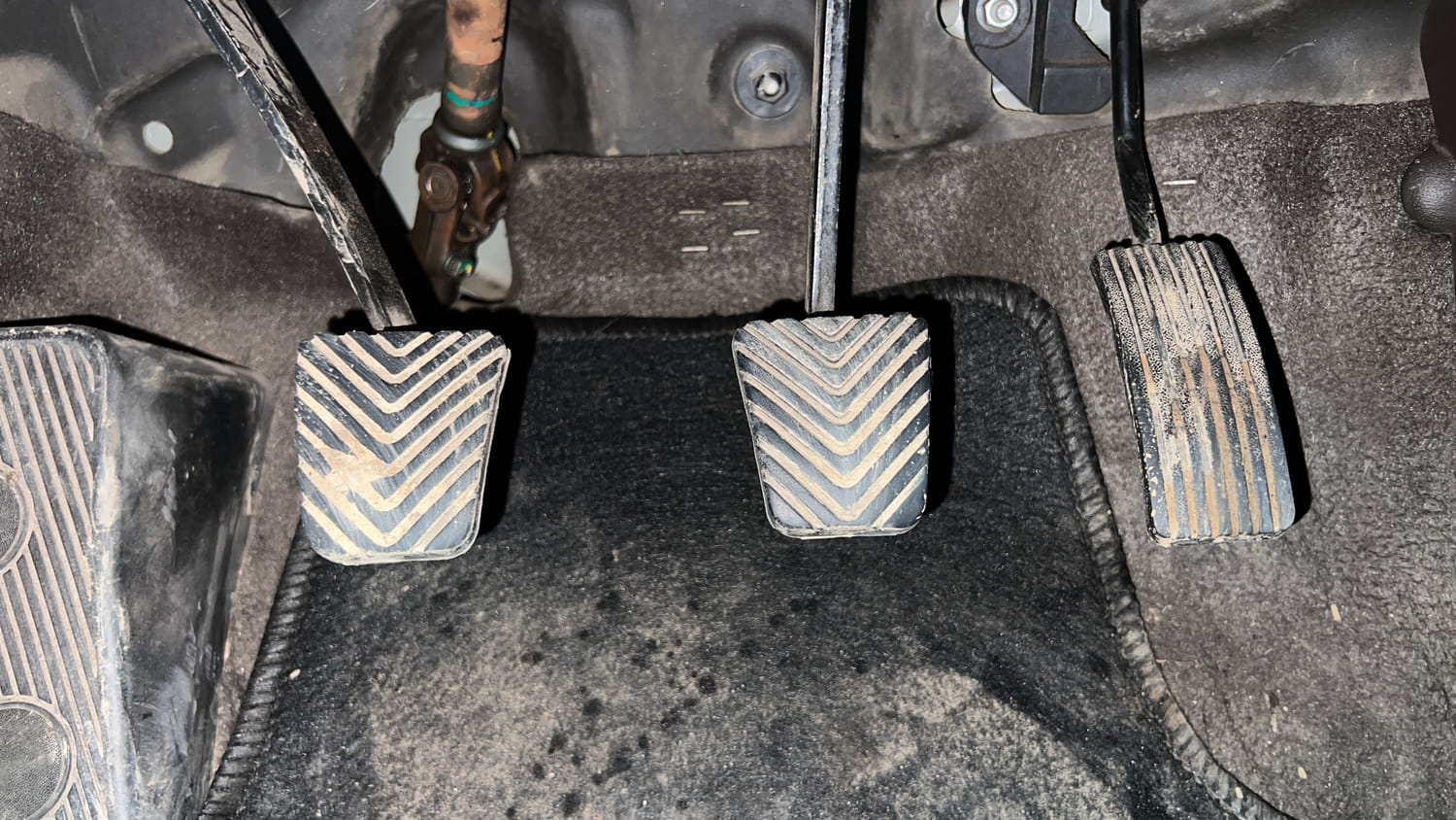 Used 2012 Hyundai i20 Magna 1.2 Petrol Manual interior PEDALS VIEW