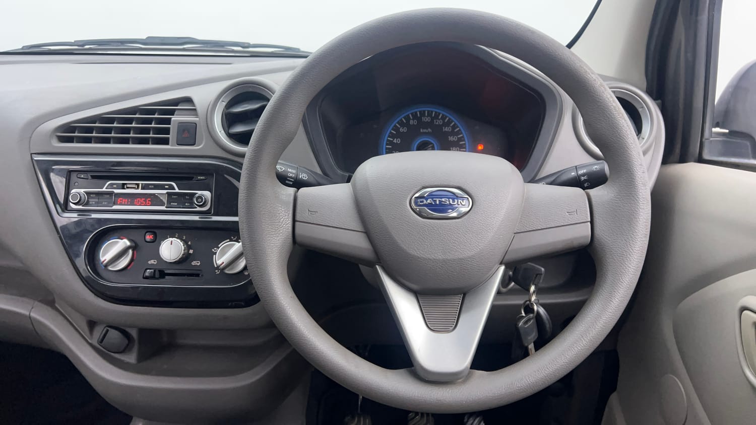 Used 2016 Datsun Redi-GO T Petrol Manual interior STEERING VIEW
