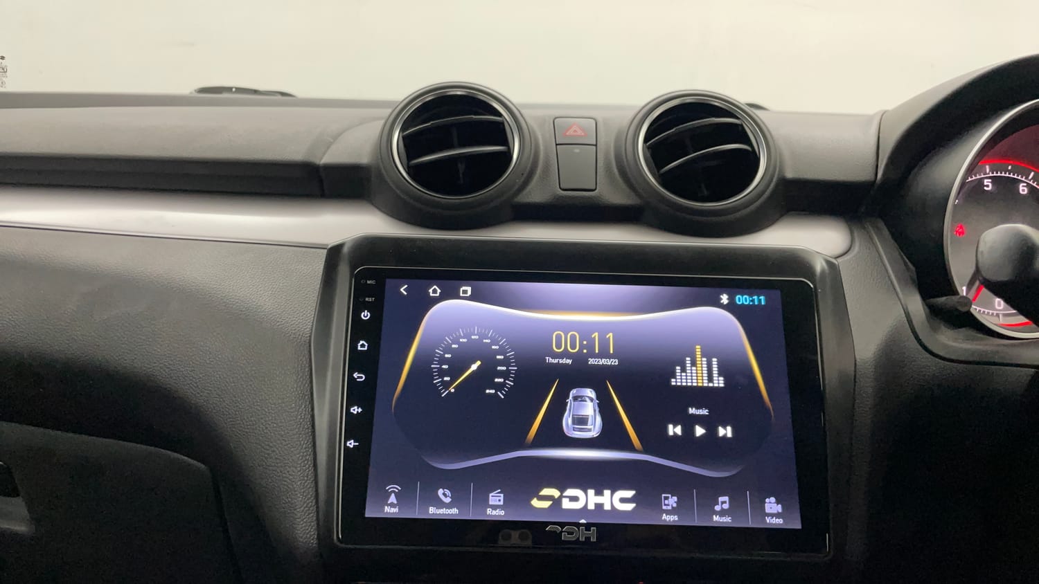 Used 2023 Maruti Suzuki Swift VXi Petrol Manual interior MUSIC SYSTEM & AC CONTROL VIEW