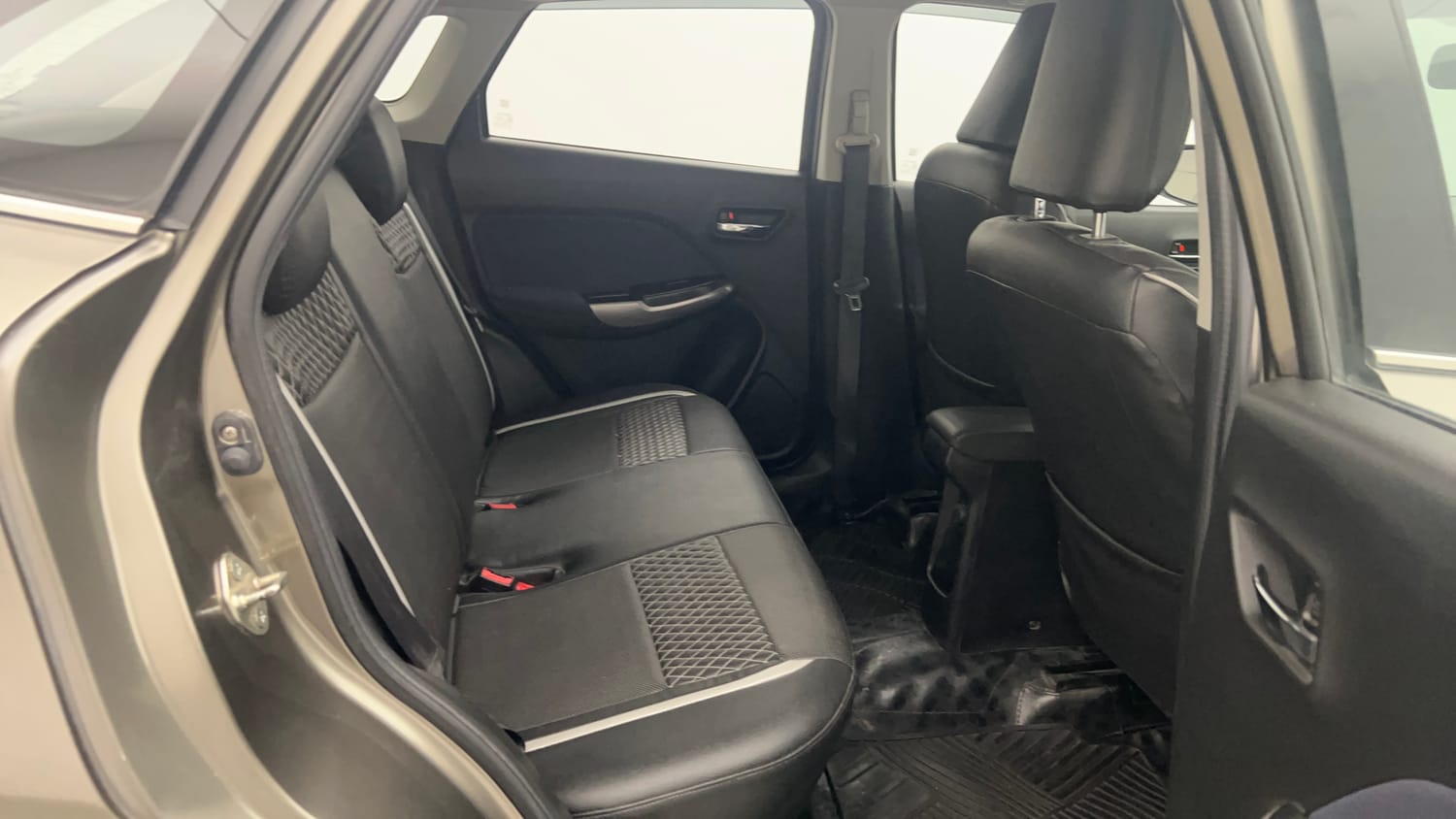 Used 2020 Toyota Glanza G CVT Petrol Automatic interior RIGHT SIDE REAR DOOR CABIN VIEW