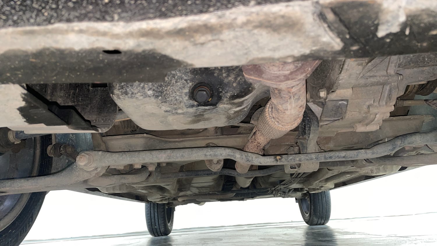 Used 2023 Tata Tiago XZ Plus Petrol Manual extra FRONT LEFT UNDERBODY VIEW