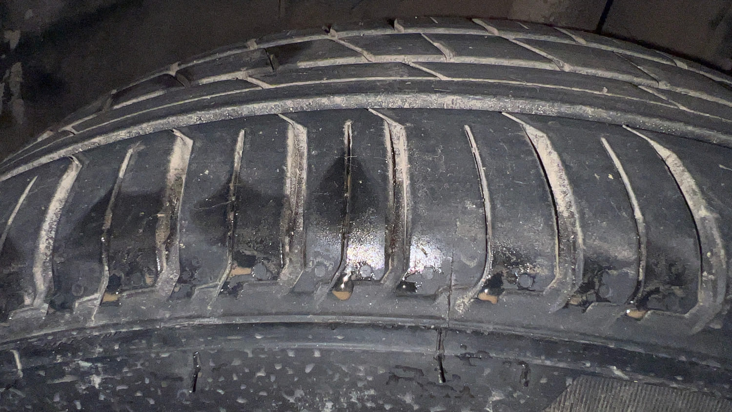 Used 2021 Tata Tiago XZ Plus Petrol Manual tyres RIGHT FRONT TYRE TREAD VIEW