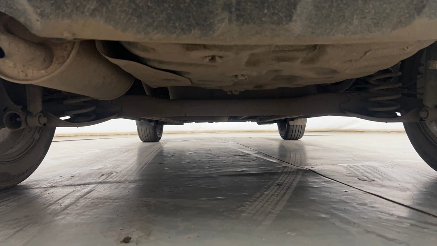 Used 2022 Nissan Magnite XV Petrol Manual extra REAR UNDERBODY VIEW (TAKEN FROM REAR)