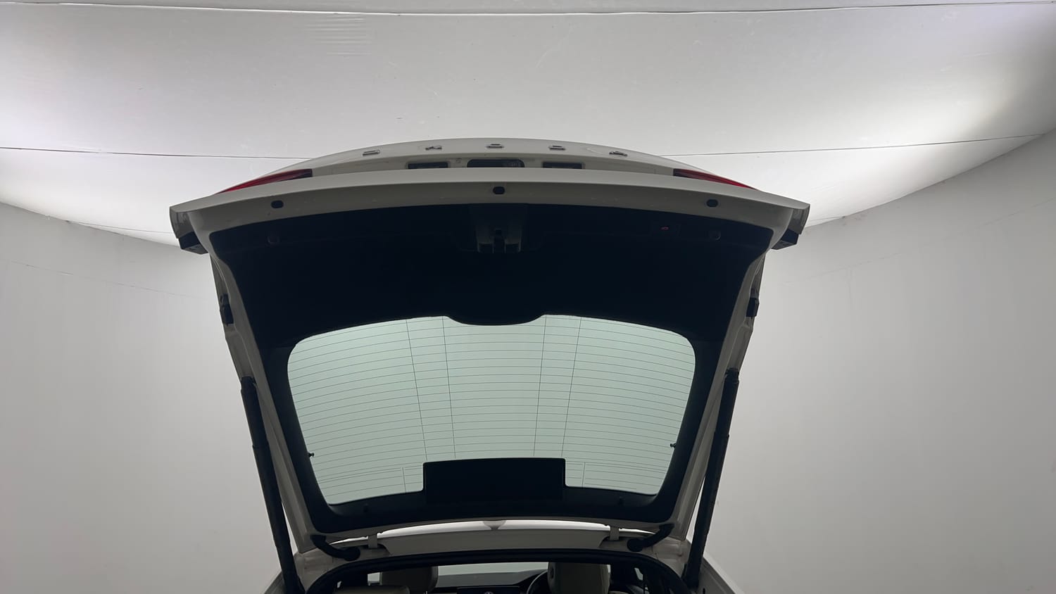 Used 2022 Skoda Octavia L&K 2.0 Petrol Automatic interior DICKY DOOR OPEN VIEW