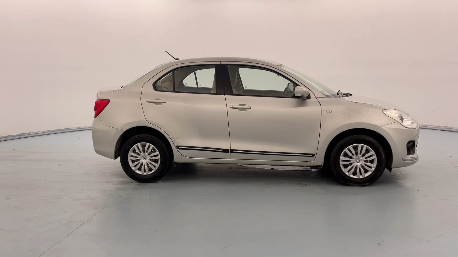 Used 2018 Maruti Suzuki Dzire VXi AMT Petrol Automatic exterior RIGHT SIDE VIEW