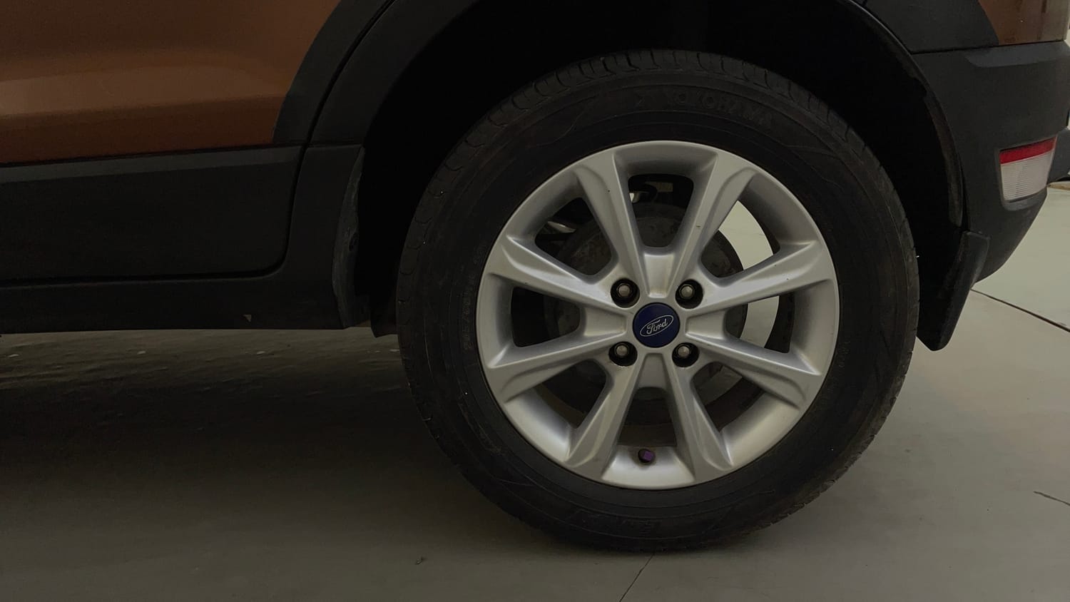 Used 2021 Ford EcoSport Titanium 1.5L TDCi Diesel Manual tyres LEFT REAR TYRE RIM VIEW