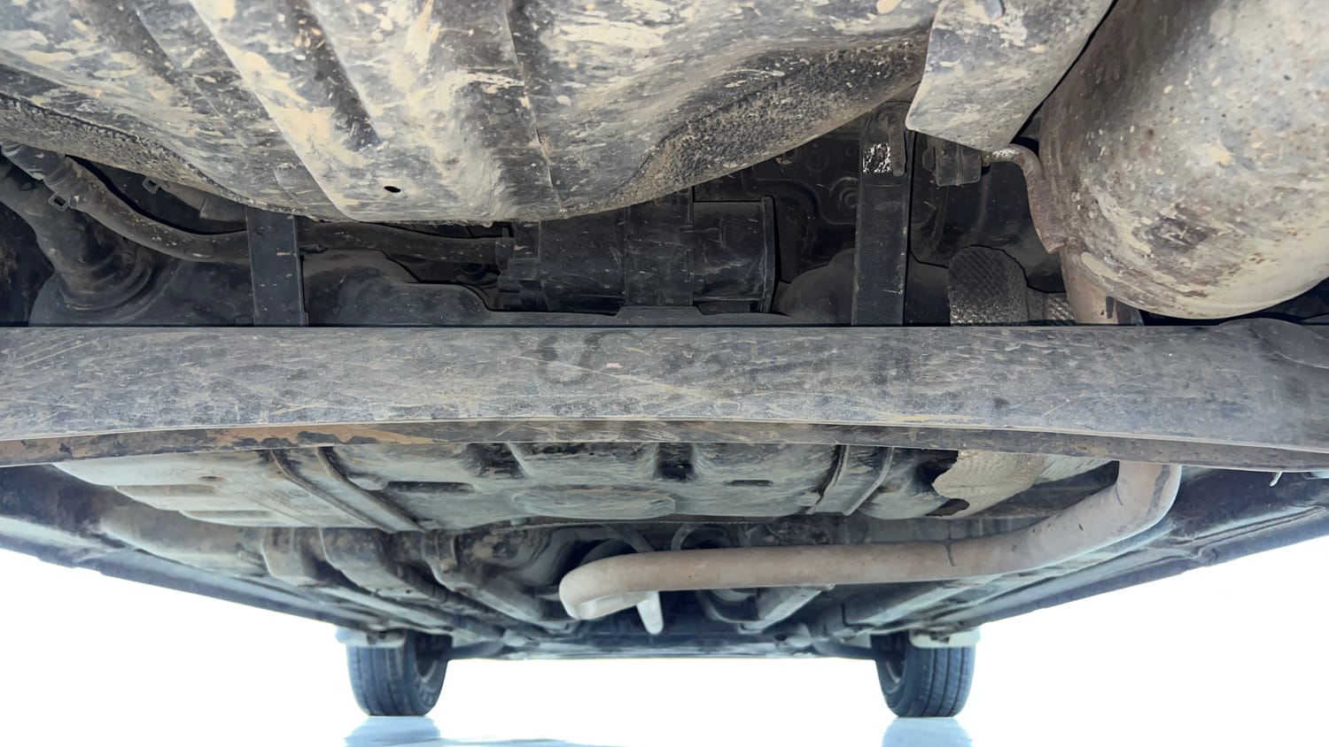 Used 2019 Hyundai Elite i20 Magna 1.4 AT Petrol Automatic extra REAR UNDERBODY VIEW (TAKEN FROM REAR)