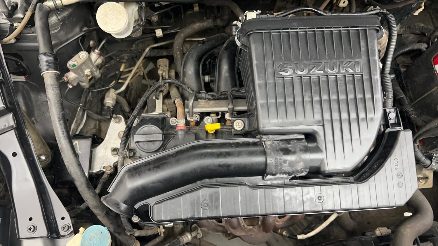 Used 2017 Maruti Suzuki Swift VXi Petrol Manual engine ENGINE RIGHT SIDE VIEW