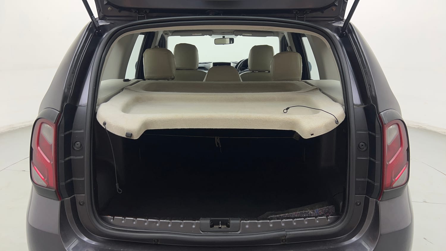 Used 2018 Renault Duster RXS CVT Petrol Automatic interior DICKY INSIDE VIEW