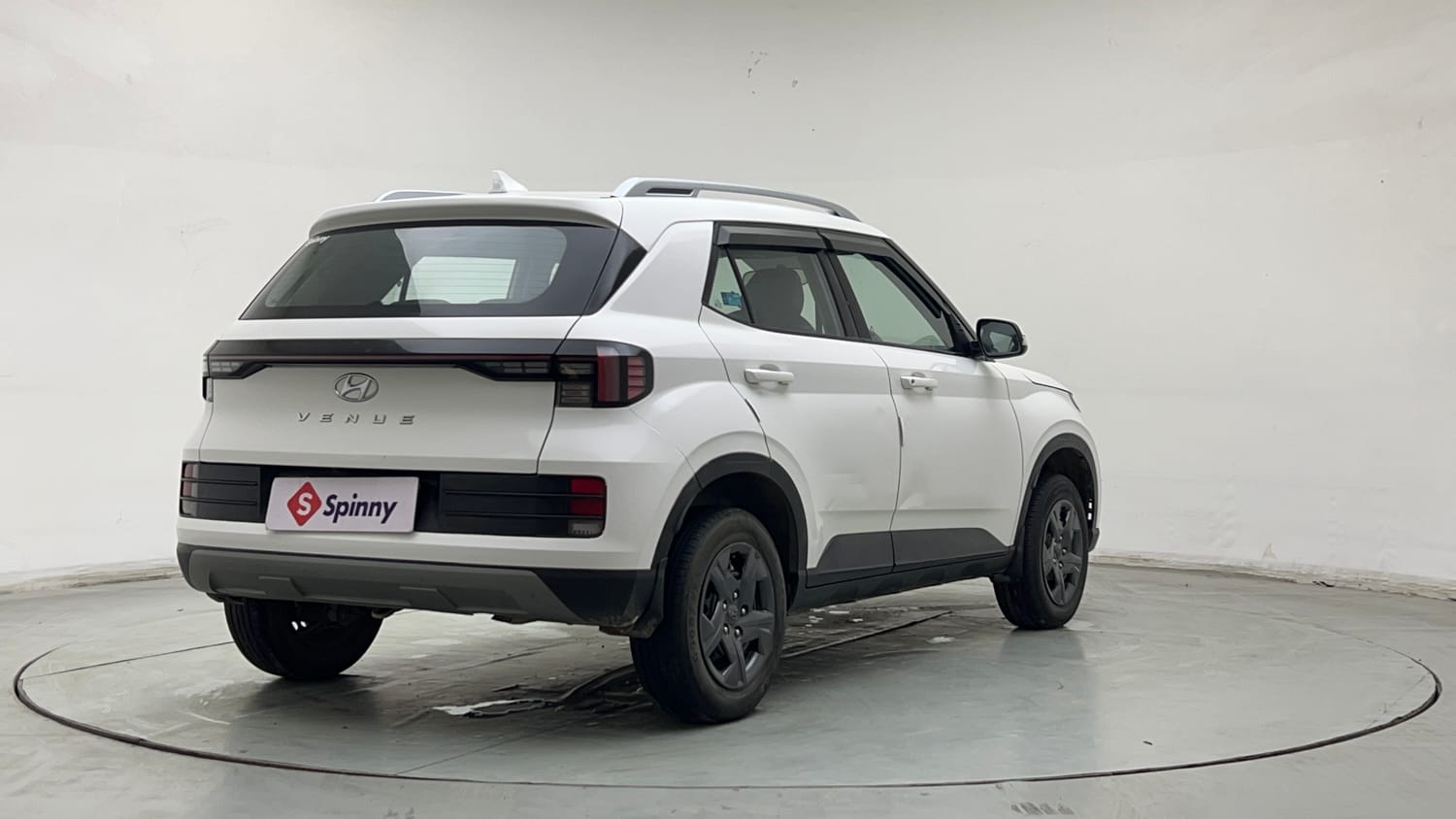 Used 2023 Hyundai Venue S (O) 1.2 Petrol Petrol Manual exterior RIGHT REAR CORNER VIEW