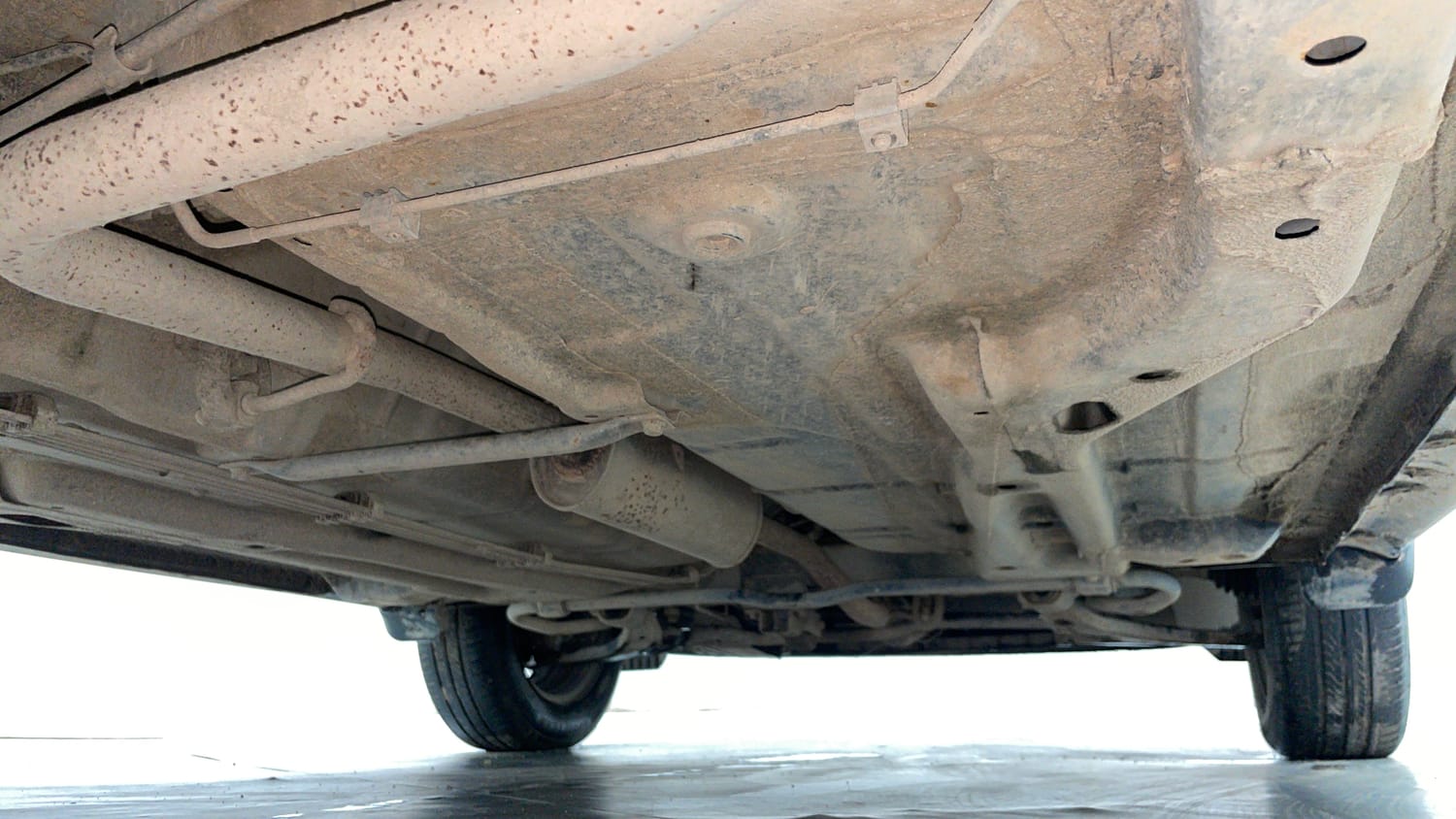 Used 2023 Tata Tiago XZ Plus CNG Cng Manual extra REAR RIGHT UNDERBODY VIEW