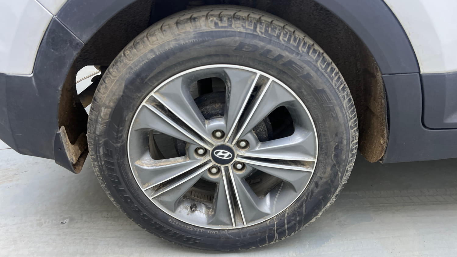 Used 2018 Hyundai Creta SX Plus 1.6 AT Petrol Petrol Automatic tyres RIGHT REAR TYRE RIM VIEW