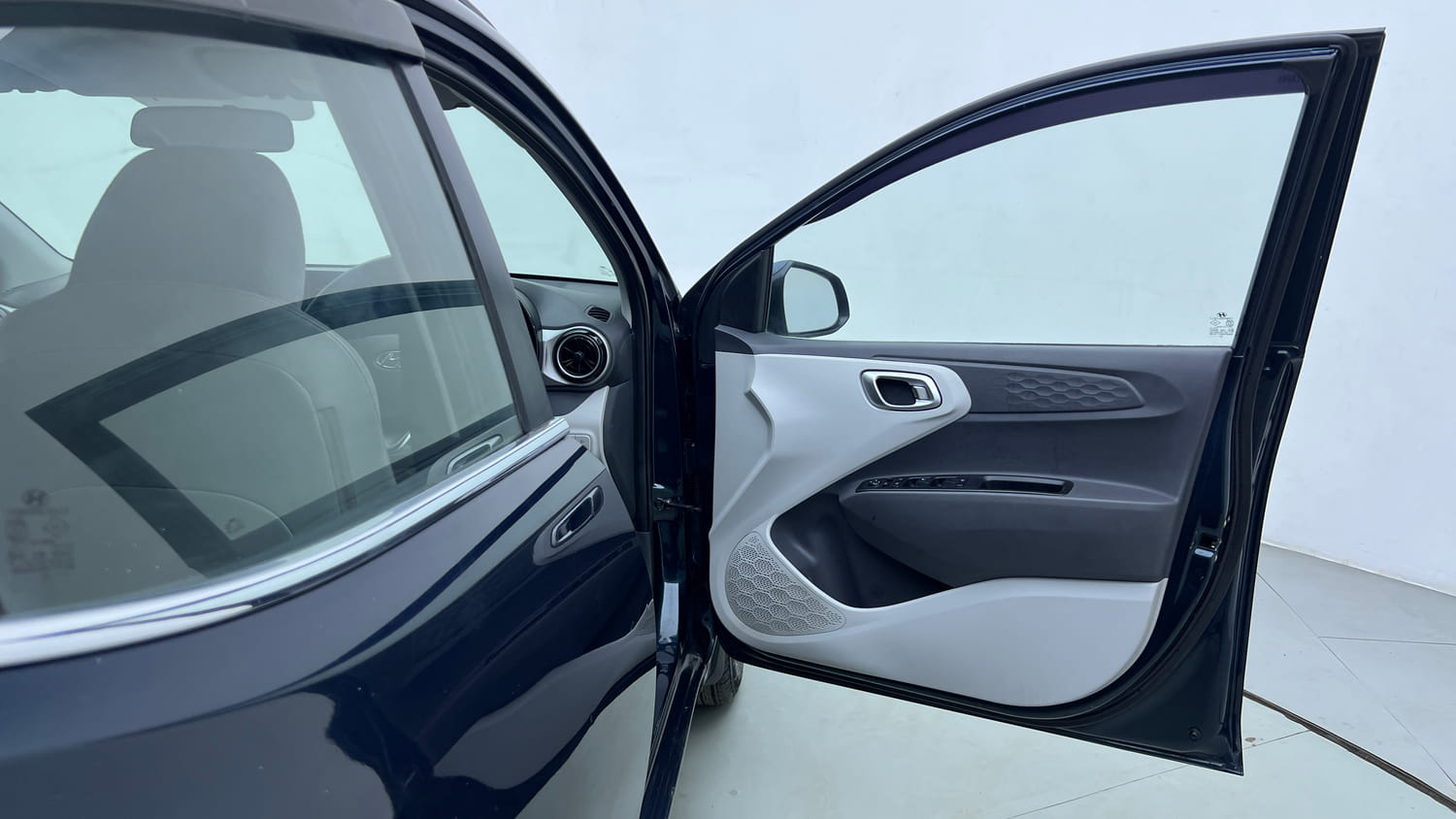 Used 2020 Hyundai Grand i10 Nios Sportz AMT 1.2 Kappa VTVT Petrol Automatic interior RIGHT FRONT DOOR OPEN VIEW