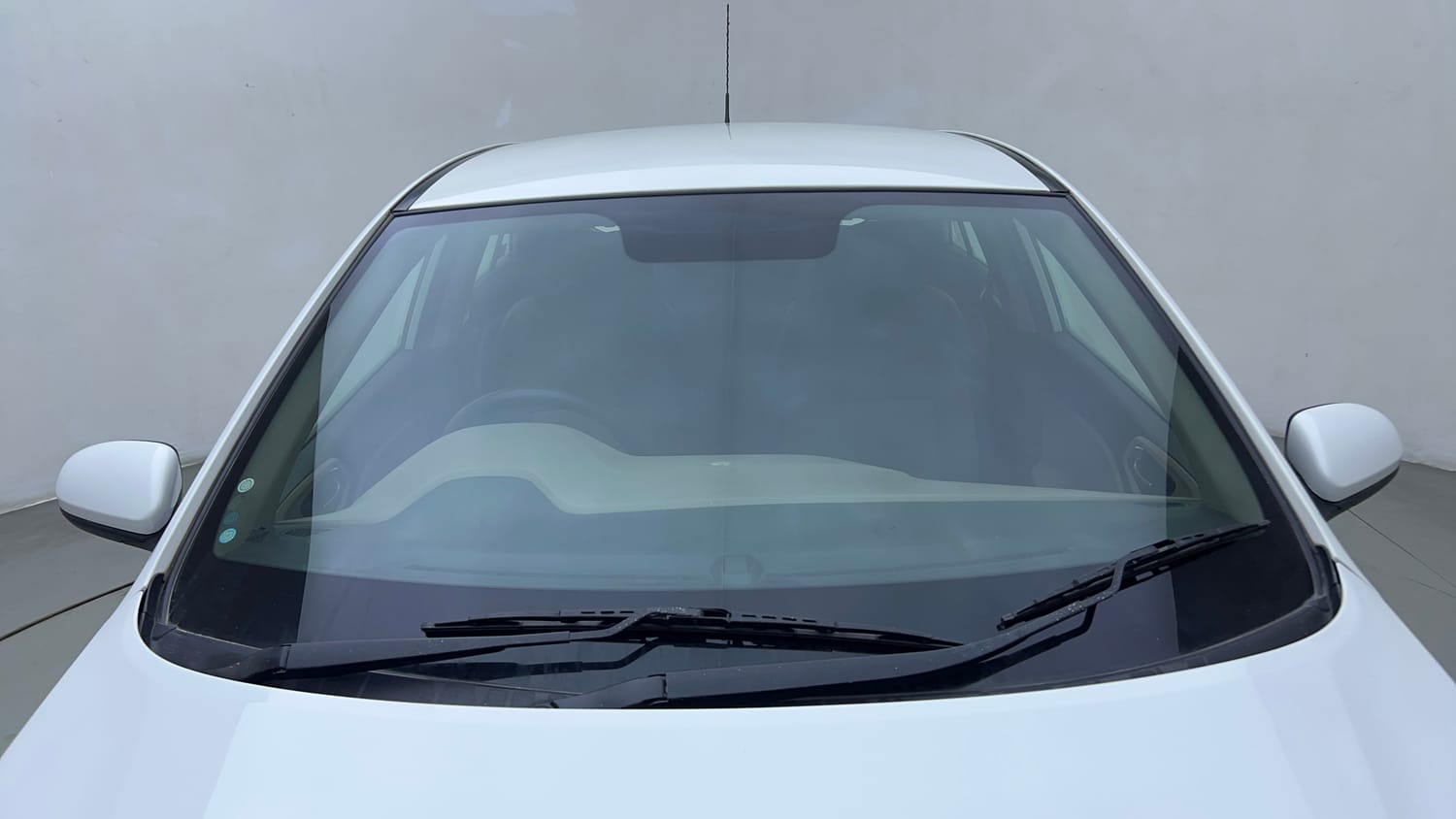 Used 2019 Hyundai Elite i20 Magna 1.4 AT Petrol Automatic exterior FRONT WINDSHIELD VIEW