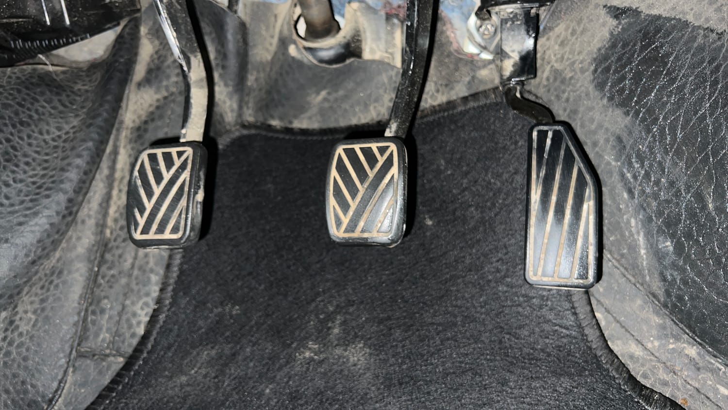 Used 2021 Maruti Suzuki Ignis Alpha 1.2 MT Petrol Manual interior PEDALS VIEW