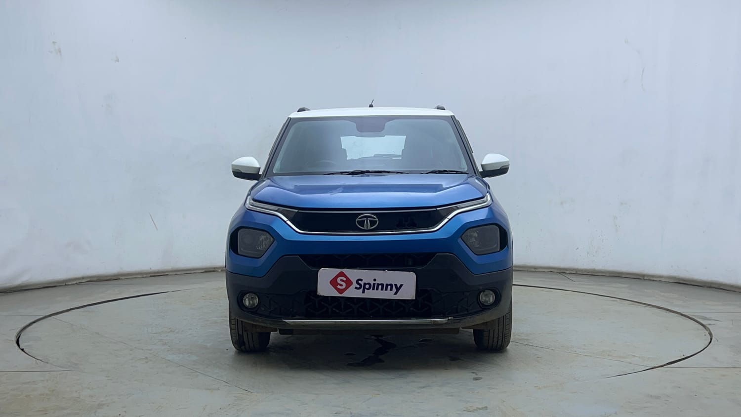 Used 2022 Tata Punch Creative Dual Tone AMT Petrol Automatic exterior FRONT VIEW