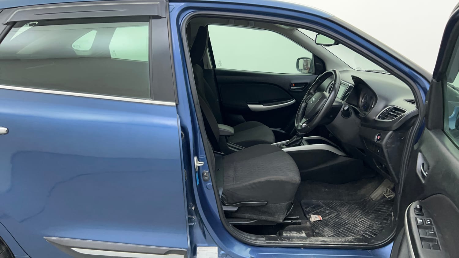 Used 2017 Maruti Suzuki Baleno Alpha 1.2 AT Petrol Automatic interior RIGHT SIDE FRONT DOOR CABIN VIEW