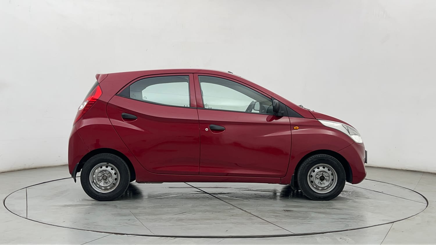 Used 2016 Hyundai Eon Era + AirBag Petrol Manual exterior RIGHT SIDE VIEW