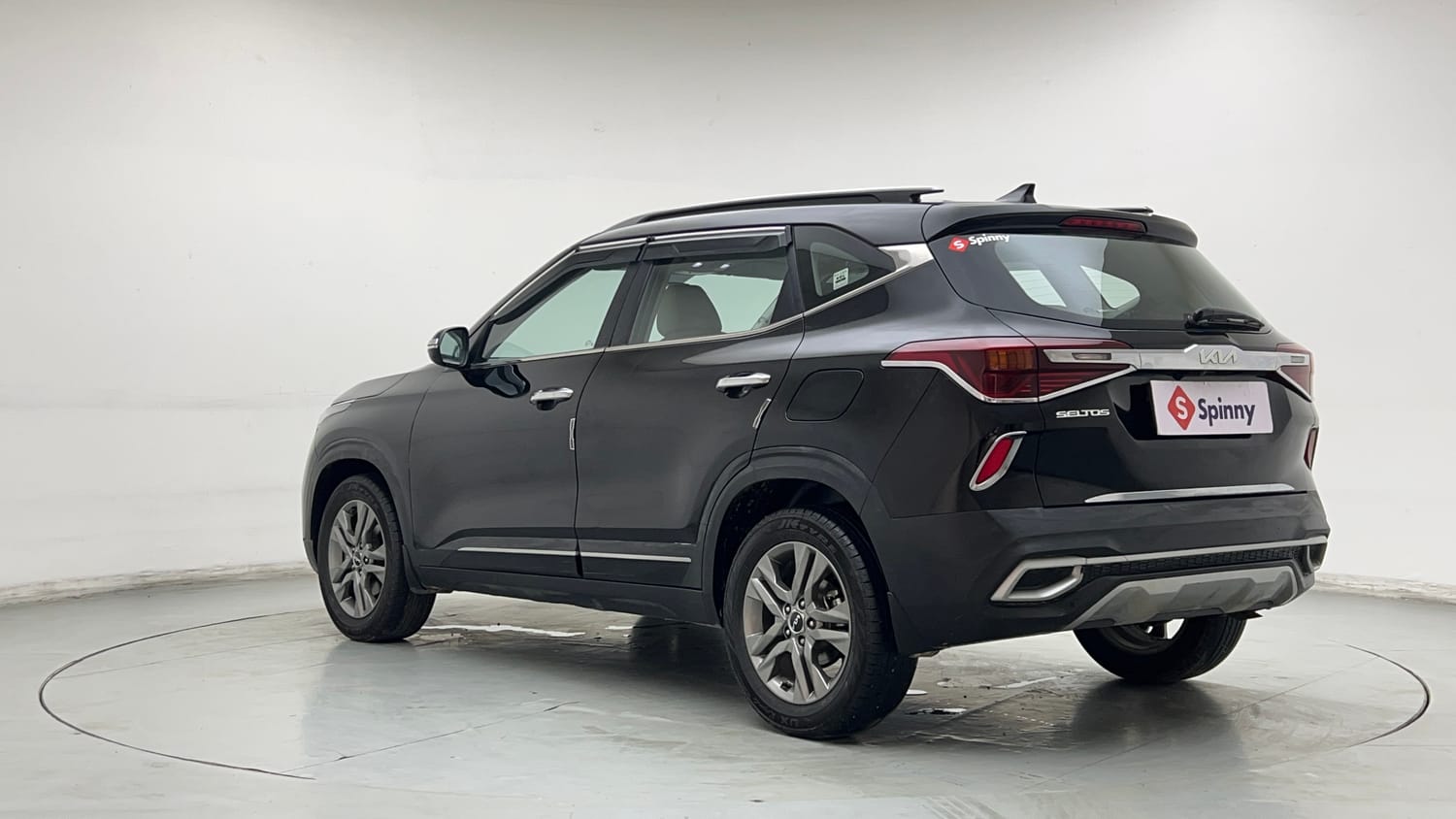 Used 2023 kia Seltos HTX 1.5 Petrol IVT Petrol Automatic exterior LEFT REAR CORNER VIEW