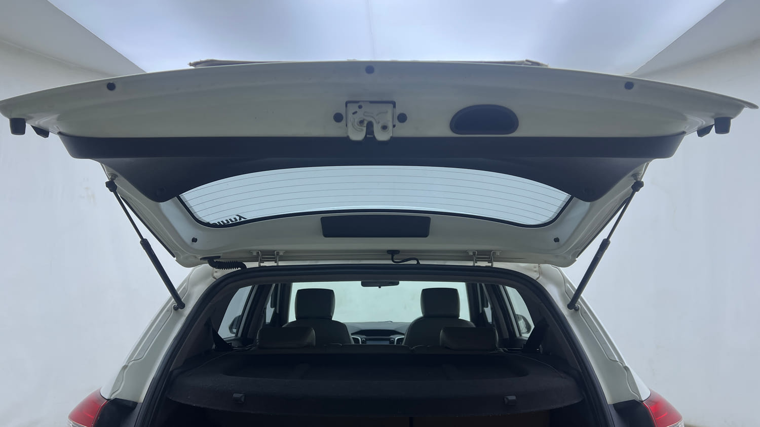 Used 2018 Hyundai Creta SX Plus 1.6 AT Petrol Petrol Automatic interior DICKY DOOR OPEN VIEW
