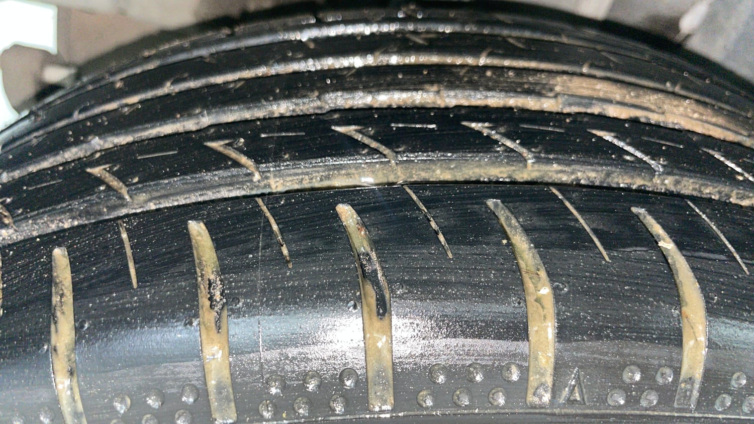 Used 2022 Tata Tigor XZA Plus Petrol Automatic tyres RIGHT REAR TYRE TREAD VIEW