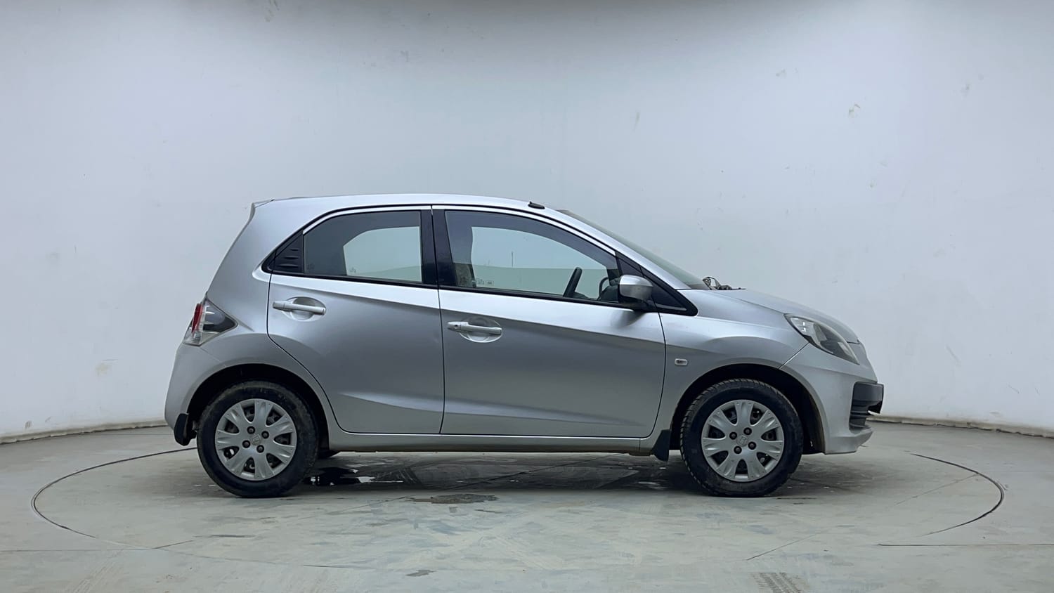 Used 2014 Honda Brio S MT Petrol Manual exterior RIGHT SIDE VIEW