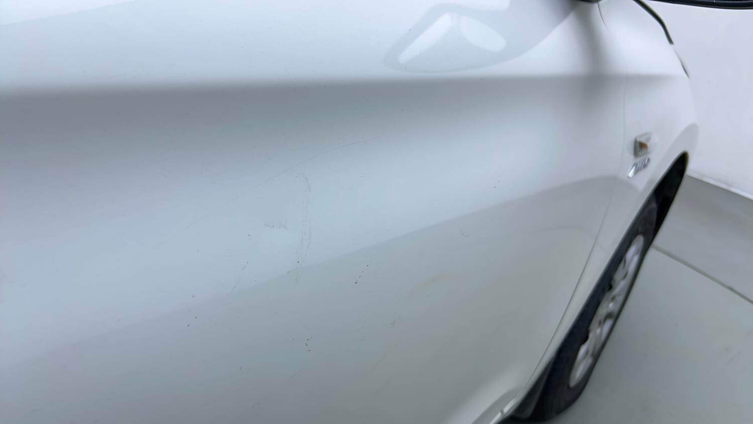 Used 2019 Hyundai Elite i20 Magna 1.4 AT Petrol Automatic dents MINOR SCRATCH