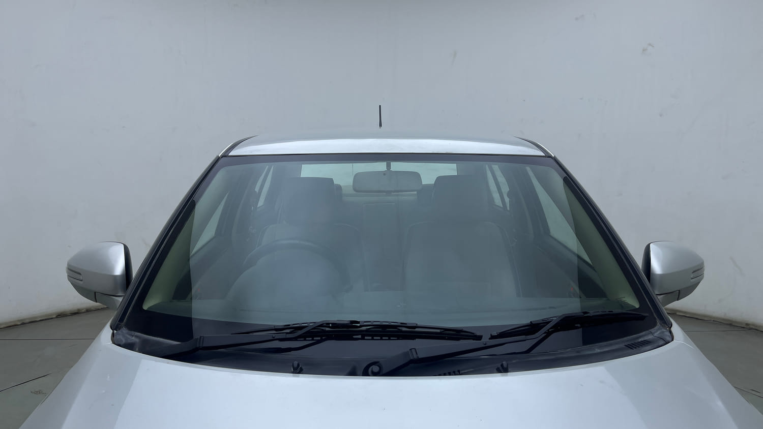Used 2015 Maruti Suzuki Swift Dzire VXI Petrol Manual exterior FRONT WINDSHIELD VIEW