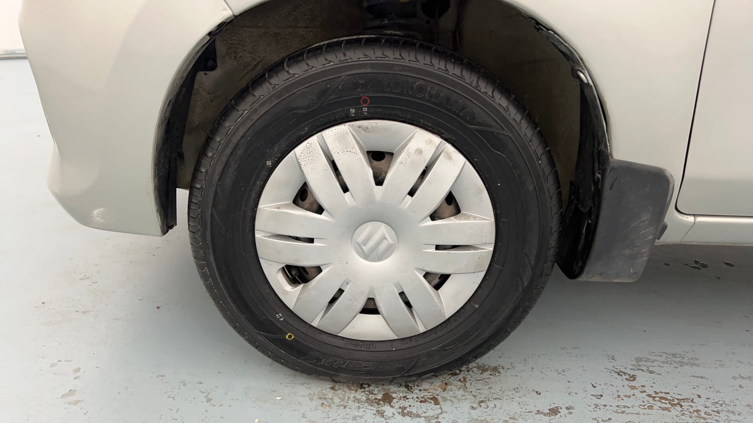 Used 2018 Maruti Suzuki Alto 800 LXi Petrol Manual tyres LEFT FRONT TYRE RIM VIEW