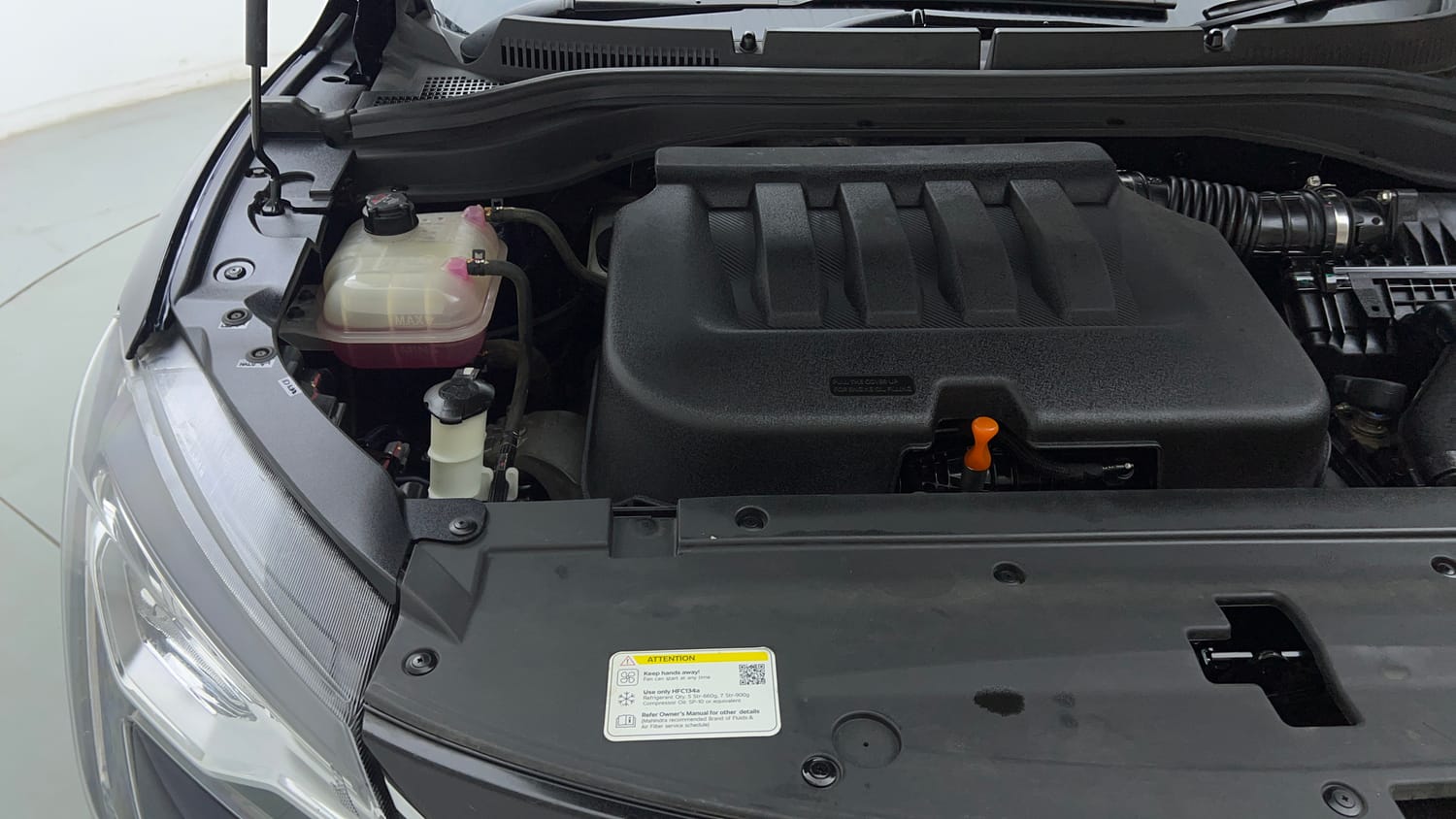 Used 2022 Mahindra XUV700 AX 7 Petrol MT 7 STR Petrol Manual engine ENGINE RIGHT SIDE VIEW