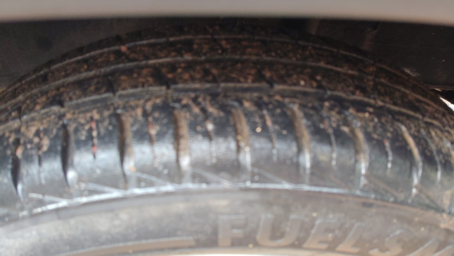 Used 2020 Renault Kwid RXT Petrol Manual tyres LEFT REAR TYRE TREAD VIEW