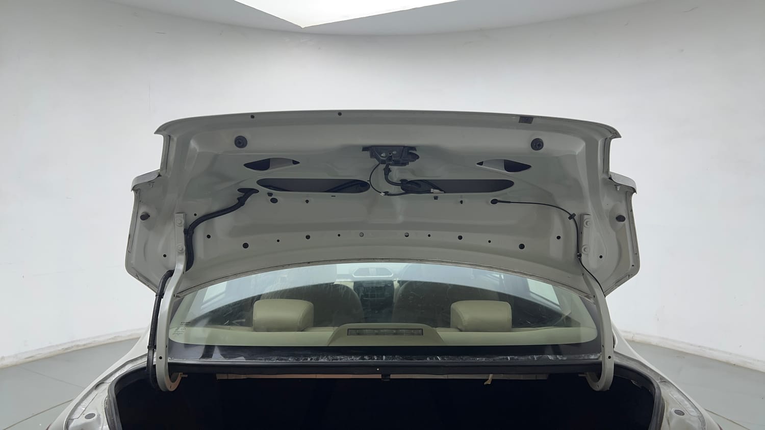 Used 2017 Maruti Suzuki Dzire VXi AMT Petrol Automatic interior DICKY DOOR OPEN VIEW