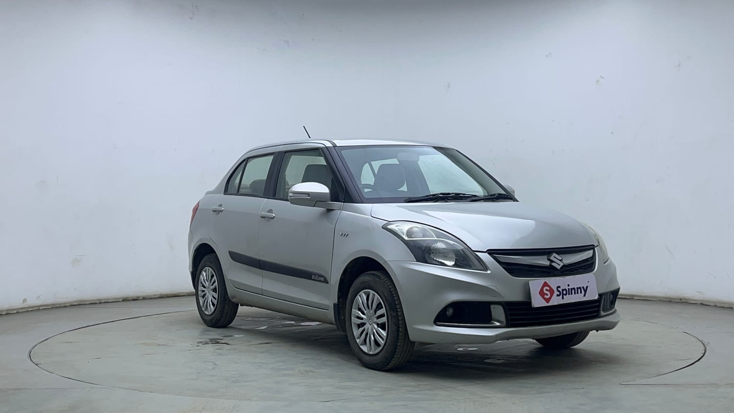 Used 2015 Maruti Suzuki Swift Dzire VXI Petrol Manual exterior RIGHT FRONT CORNER VIEW