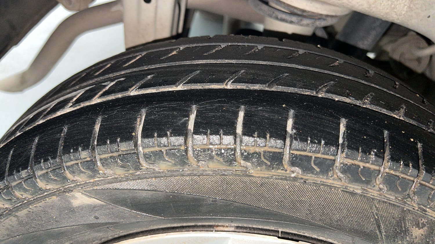 Used 2018 Maruti Suzuki Alto 800 LXi Petrol Manual tyres RIGHT REAR TYRE TREAD VIEW