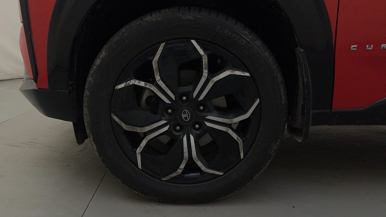Used 2024 Tata Curvv Creative Plus S 1.2 Revotron Petrol 7DCA Petrol Automatic tyres LEFT FRONT TYRE RIM VIEW
