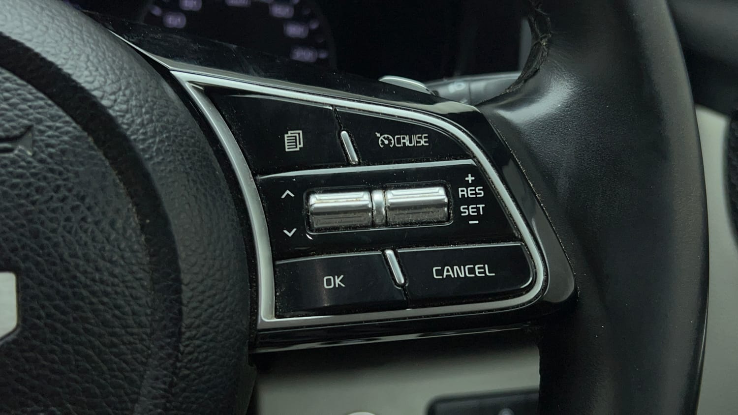 Used 2023 kia Seltos HTX 1.5 Petrol IVT Petrol Automatic top_features Cruise control