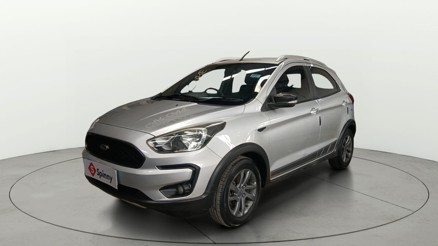 Used 2018 Ford Freestyle Titanium 1.2 Ti-VCT Petrol Manual exterior LEFT FRONT CORNER VIEW